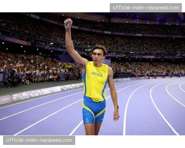 世界田径室内锦标赛：杜普兰蒂斯以6.22米成绩轻松卫冕男子撑杆跳冠军