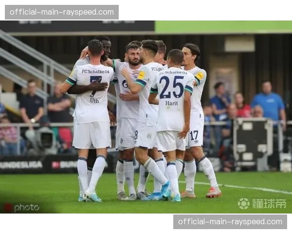 深度分析：德甲中下游球队普遍采用五后卫体系的成因